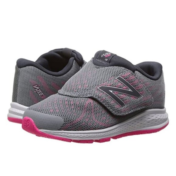 New Balance Kids KVRUSGUI Running Shoe - Picture 2 of 4